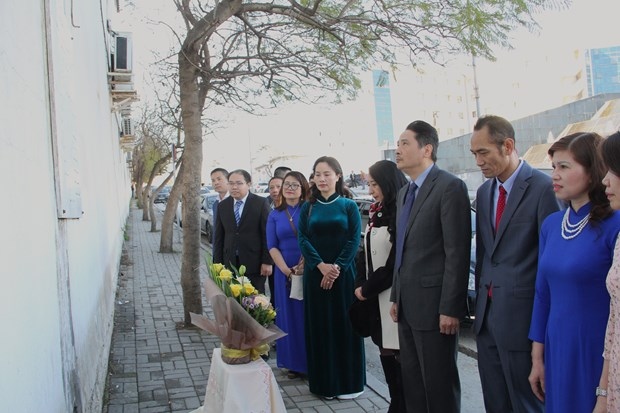 embassy commemorates algerian journalists killed in 1974 hanoi plane crash picture 1