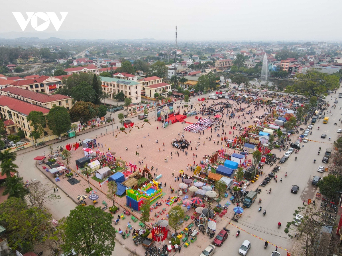 festival for ethnic minorities excites crowds in northern vietnam picture 1