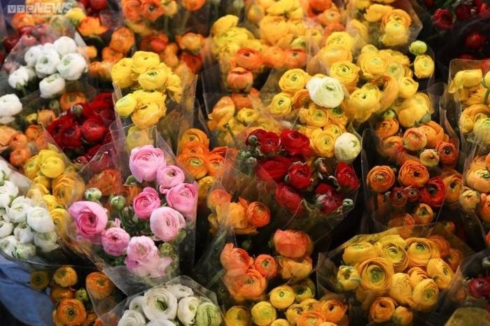 fresh flower prices rise ahead of international women s day picture 7