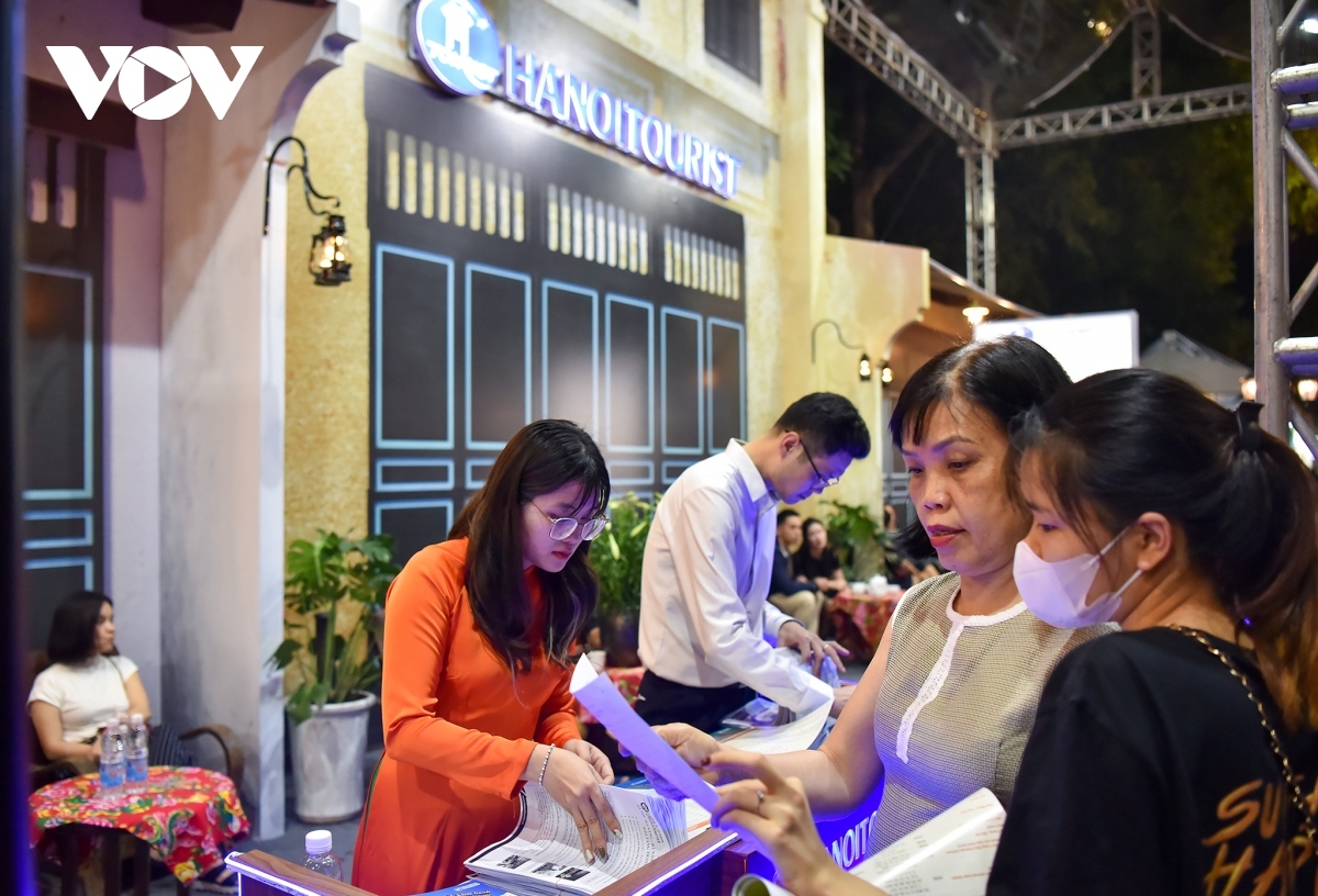 attractive incentives on offer at hanoi tourism festival 2023 picture 1