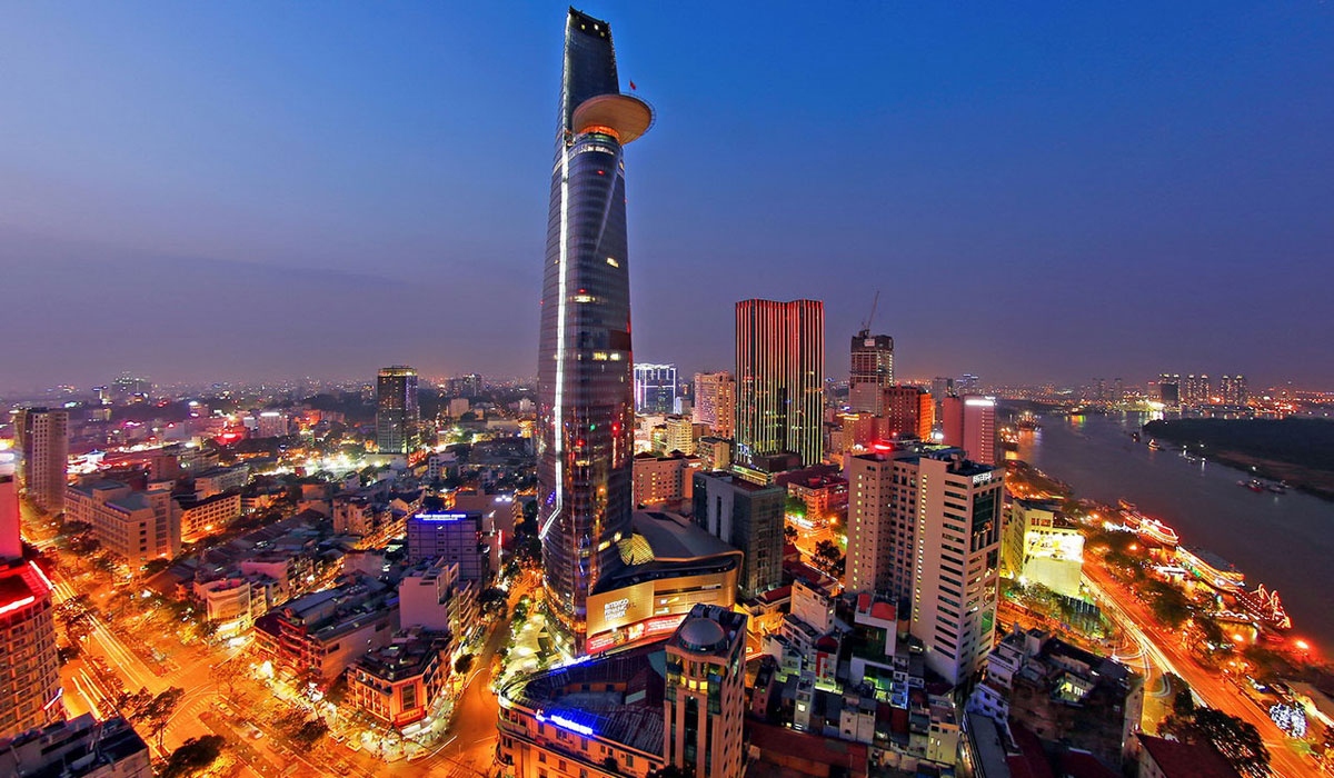 ho chi minh city resolved to limit economic downturn picture 1