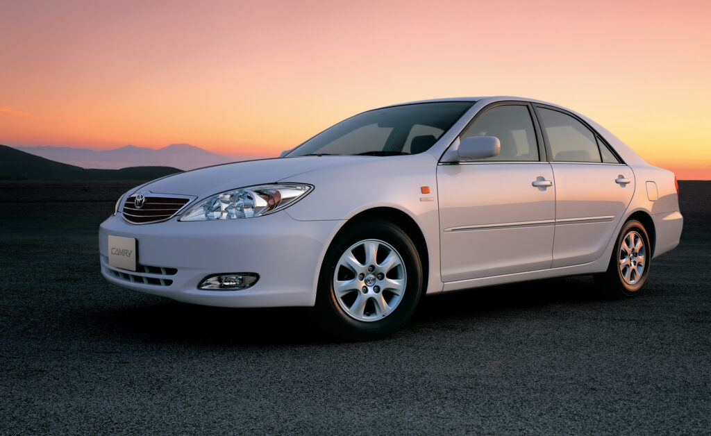 Toyota Camry thế hệ thứ 7.