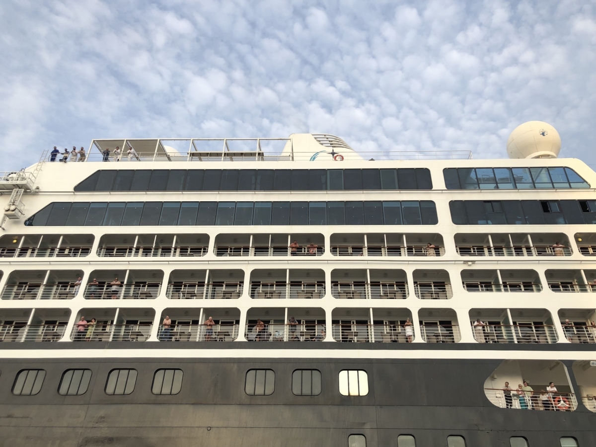 saigontourist welcomes four luxury cruise ships in early march picture 1