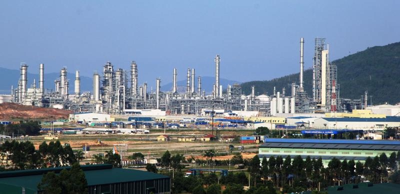 foreign firms keen to invest in oil refining projects in quang tri picture 1