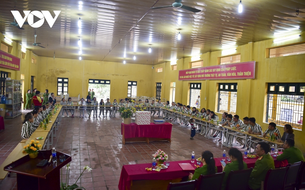 international women s day held for foreign female prisoners in vietnam picture 2