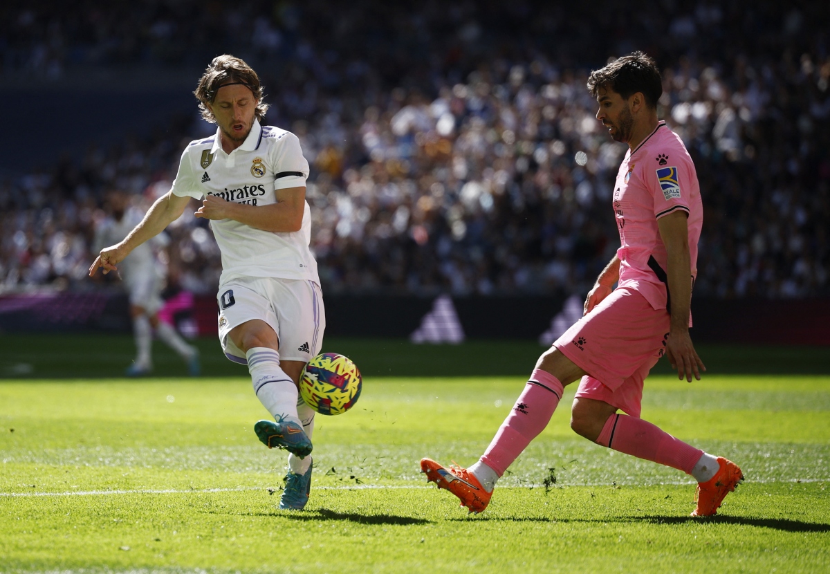 loi nguoc dong thang espanyol, real madrid cham dut chuoi tran that vong hinh anh 8