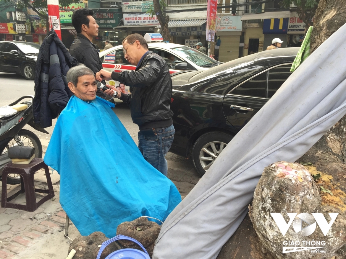 nhung hinh anh gan bo voi via he ha noi hinh anh 6