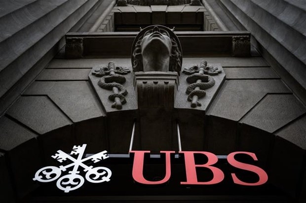 ubs dong y mua credit suisse voi gia hon 3 ty usd hinh anh 1
