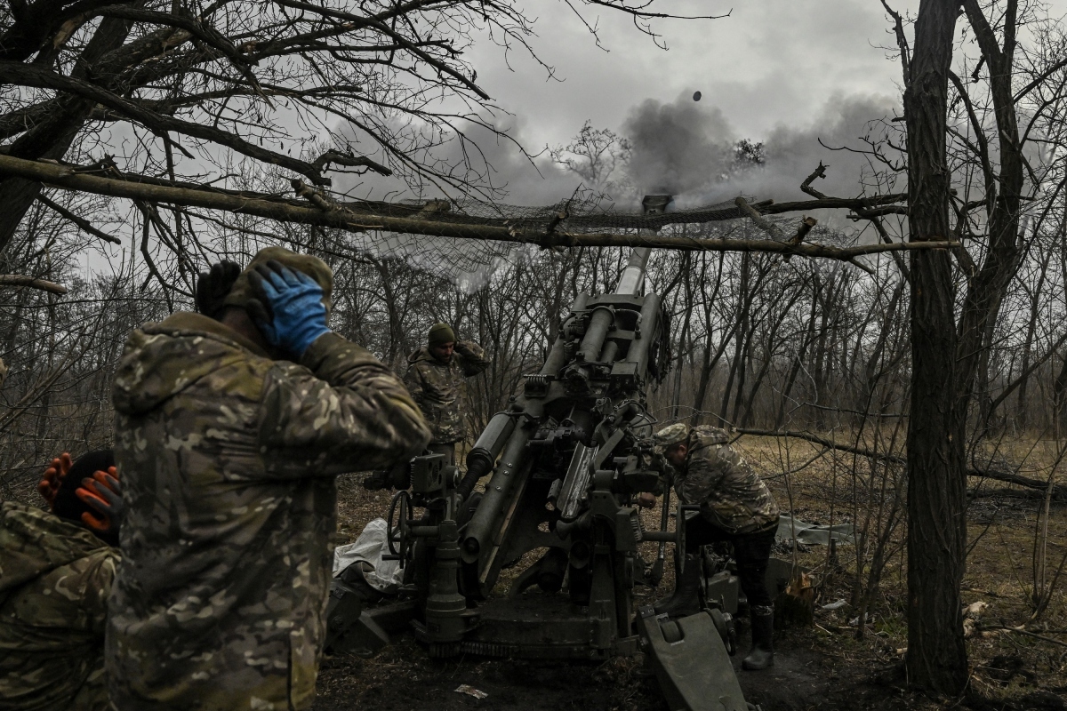 Ukraine cảnh báo Avdiivka sắp trở thành "chảo lửa Bakhmut" thứ hai