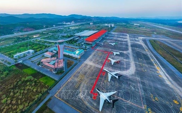 quang ninh works on air cargo transport route with can tho picture 1