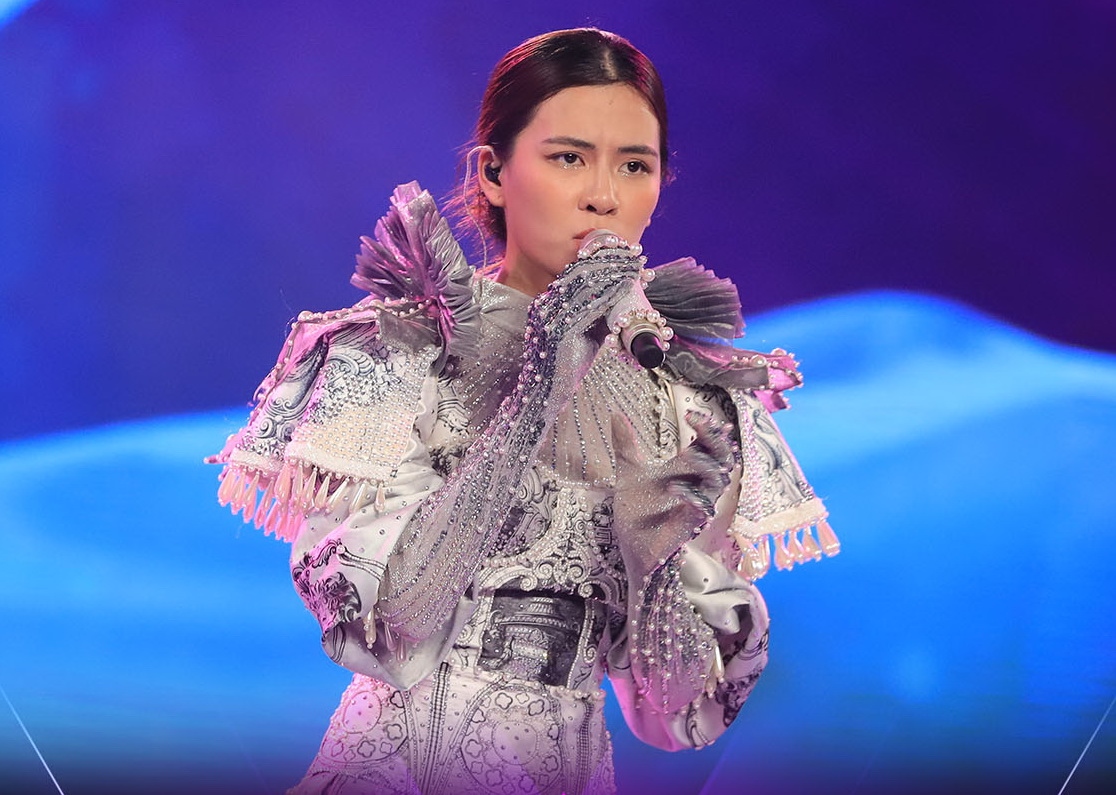 viechannel-photos-the-masked-singer-vn-eps-10-lo-dien-mieu-quy-toc-10-4761.jpg