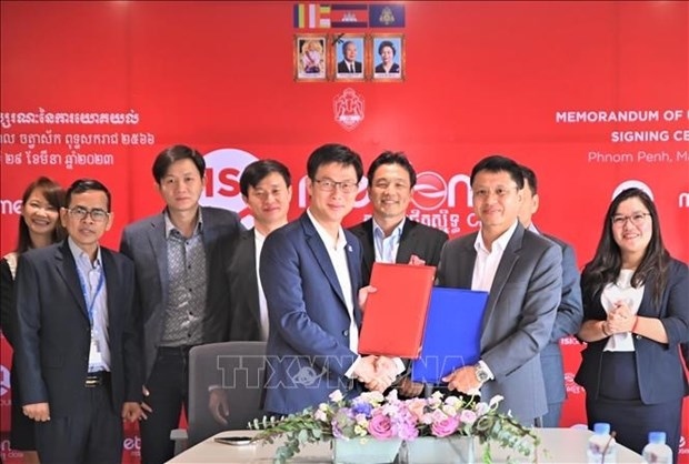 viettel s cambodia affiliate signs strategic cooperation agreement with local group picture 1