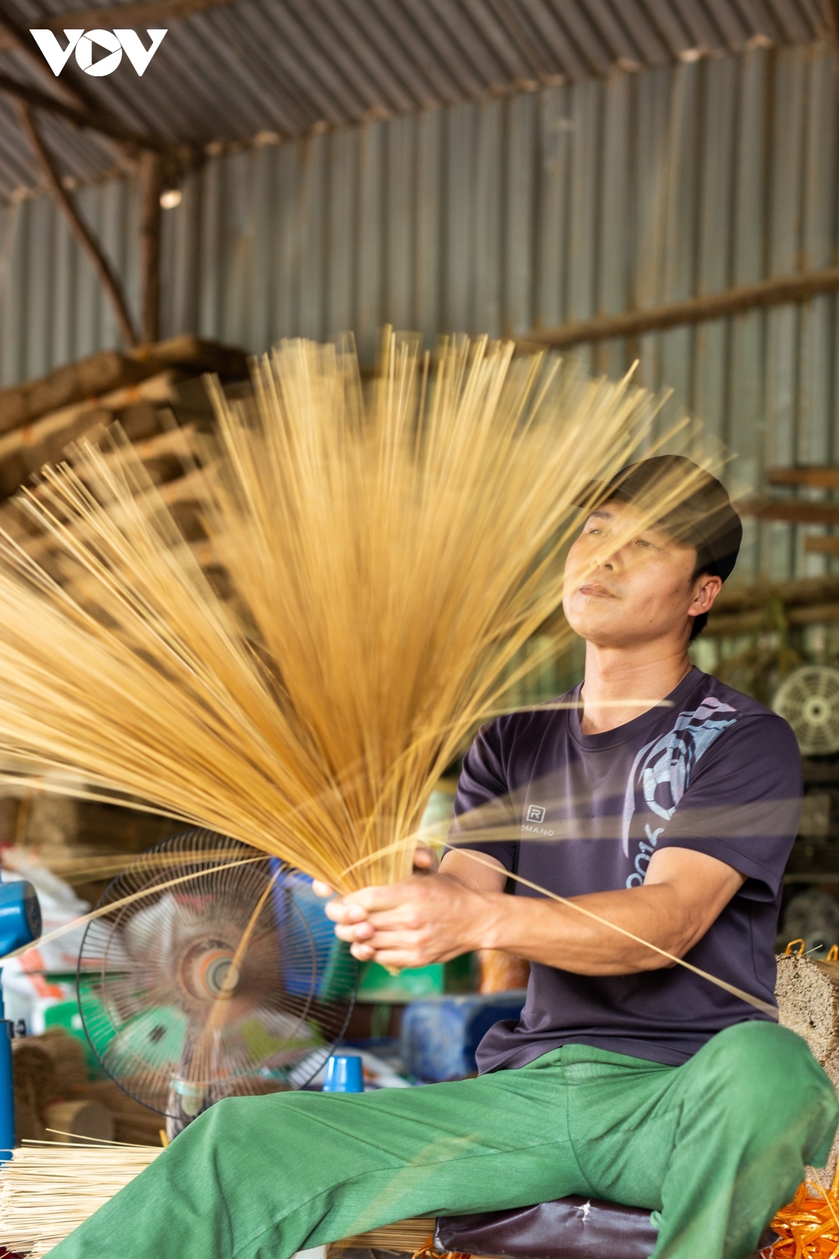 discovering quang phu cau incense-making village picture 9