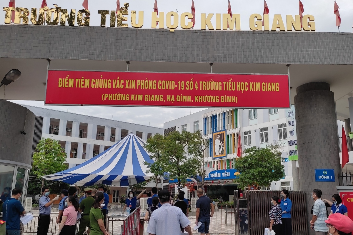 Học sinh tiểu học Kim Giang ngộ độc khi đi dã ngoại