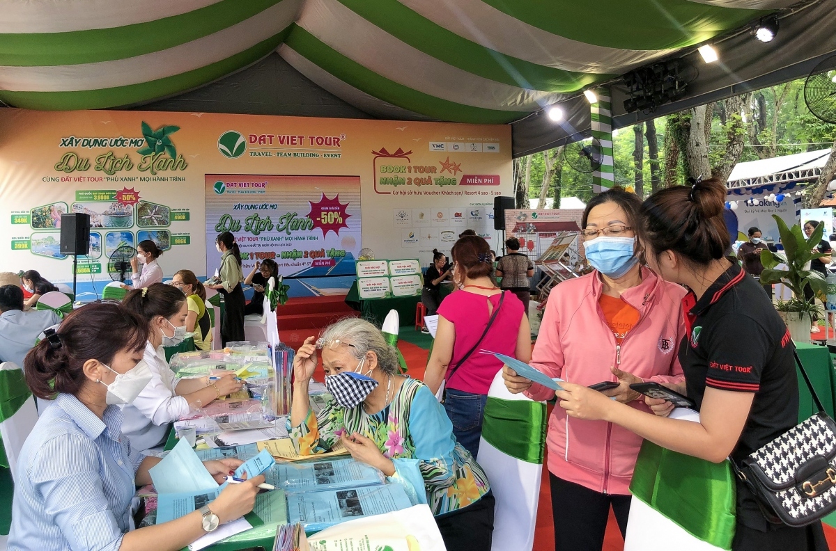 numerous outbound tours on huge discount at hcm city tourism fair 2023 picture 1