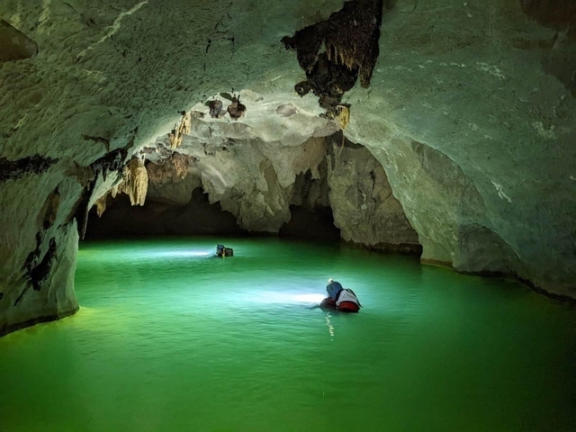 british experts find 22 more caves in quang binh picture 1