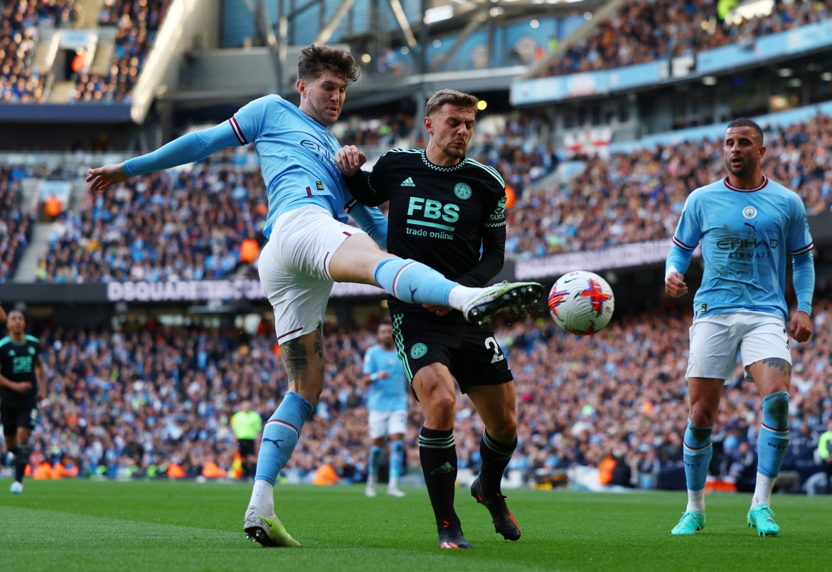 ket qua vong 31 ngoai hang anh thang de leicester, man city ap sat arsenal hinh anh 12