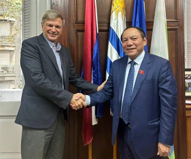 vietnam, uruguay to cooperate in sports picture 1