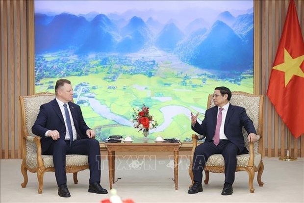 pm receives belarusian minister of emergencies picture 1