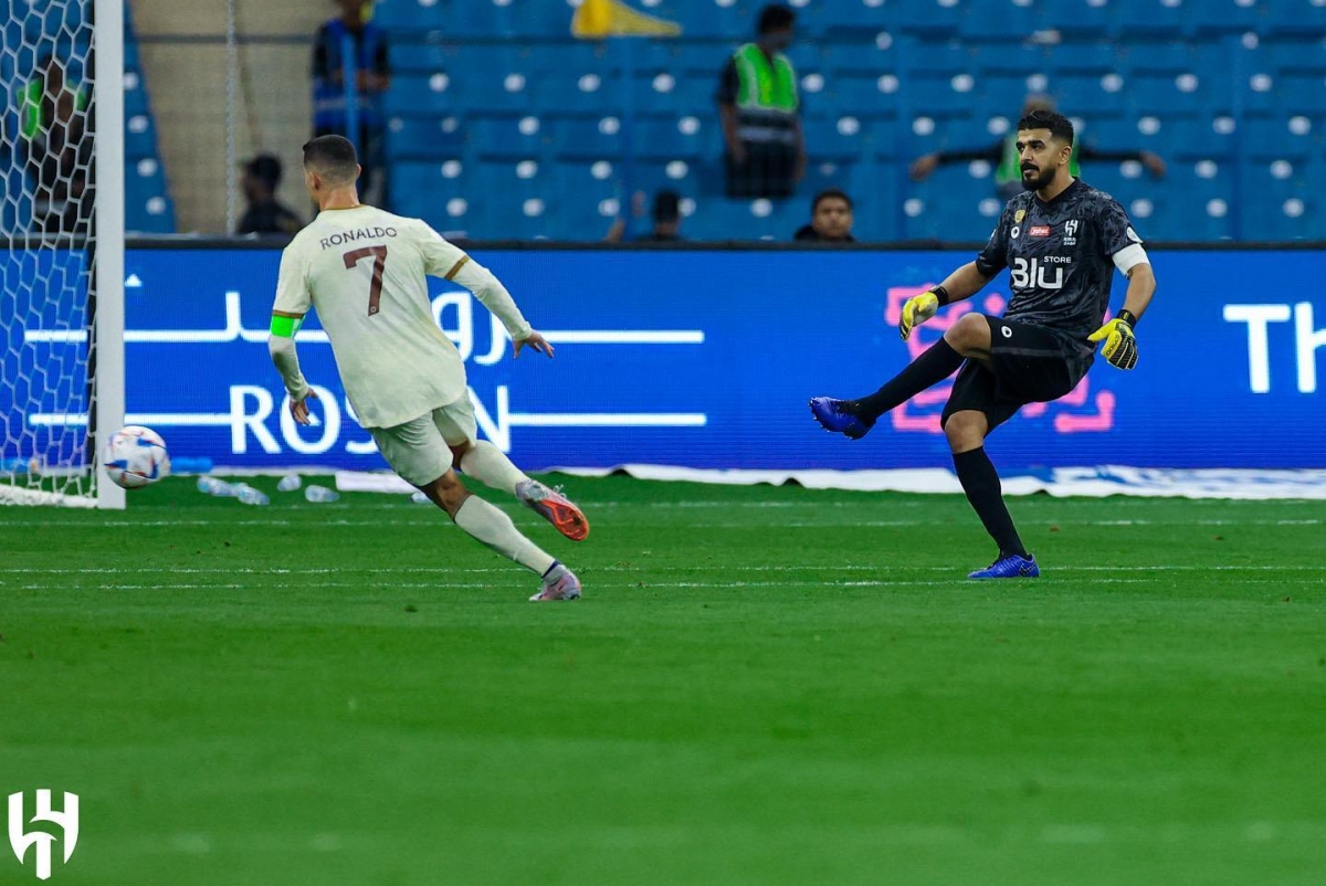 Ronaldo mờ nhạt, Al Nassr bị cựu tiền đạo MU “nhấn chìm”