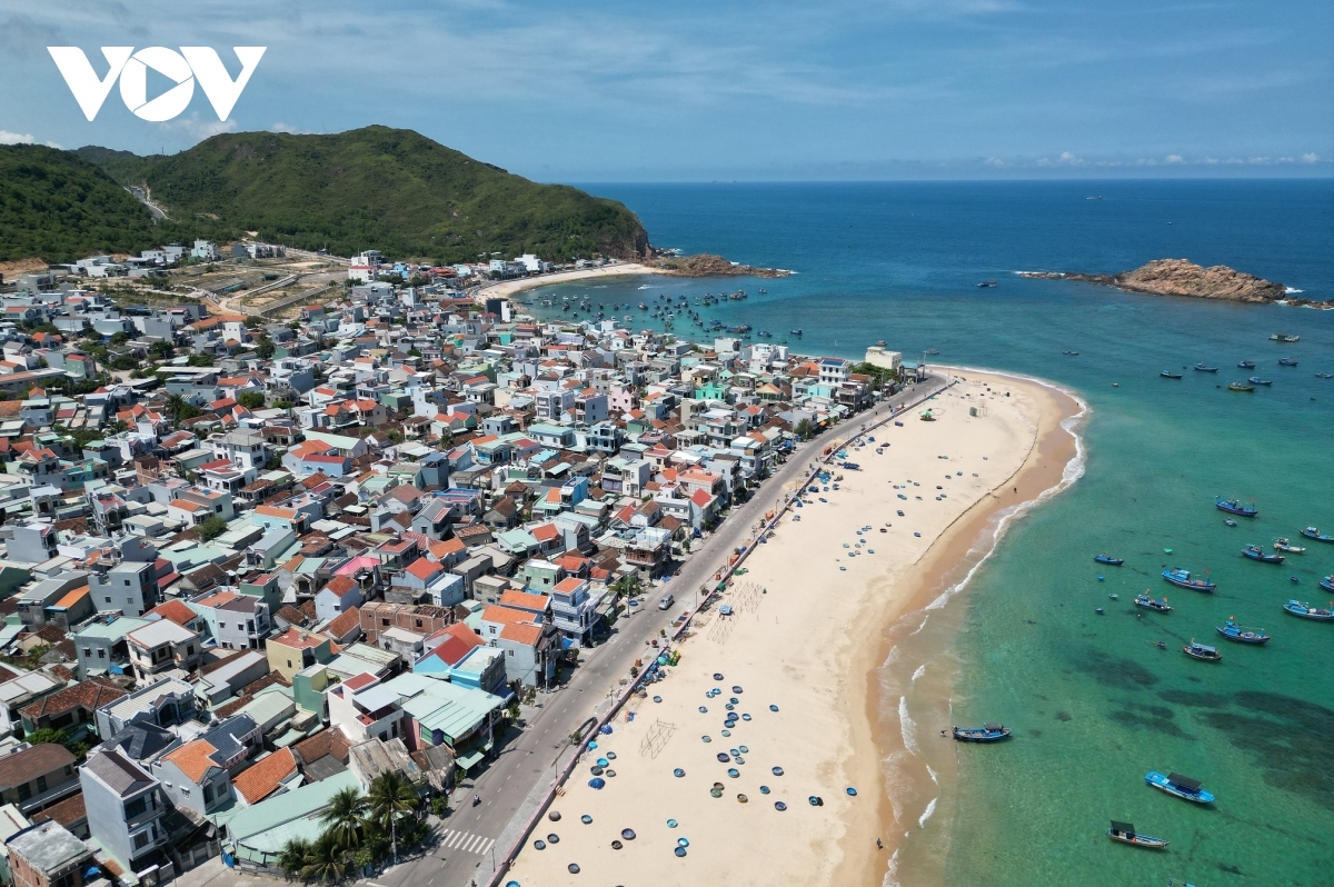 quy nhon to host hot air balloon festival for upcoming national holiday picture 1