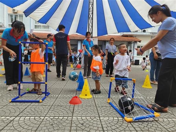 sports festival held for children with disabilities picture 1