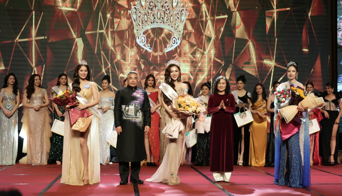 local representative wins miss southeast asia businesswoman 2023 picture 1