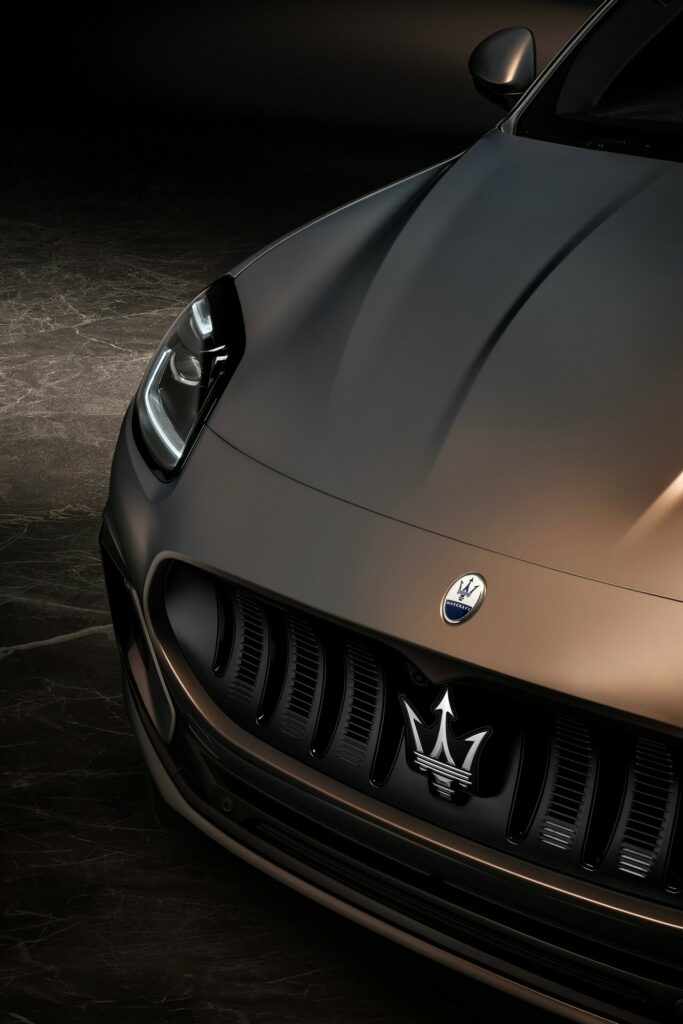 Khám phá Maserati Grecale Folgore - một chiếc crossover điện của Ý.