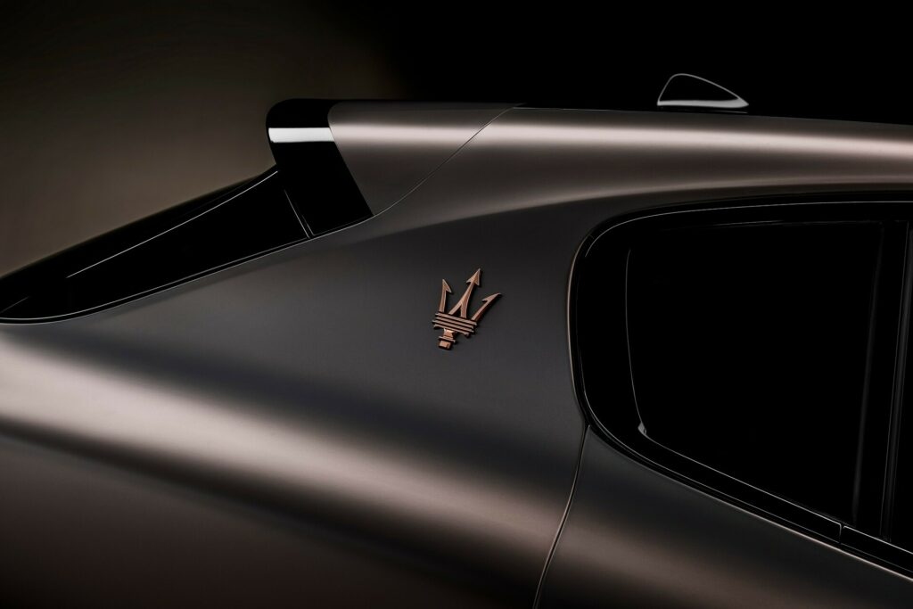 Khám phá Maserati Grecale Folgore - một chiếc crossover điện của Ý.