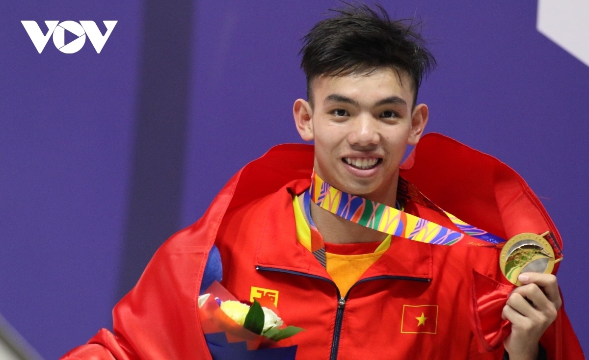 swimmer huy hoang to carry vietnamese flag at sea games 32 picture 1