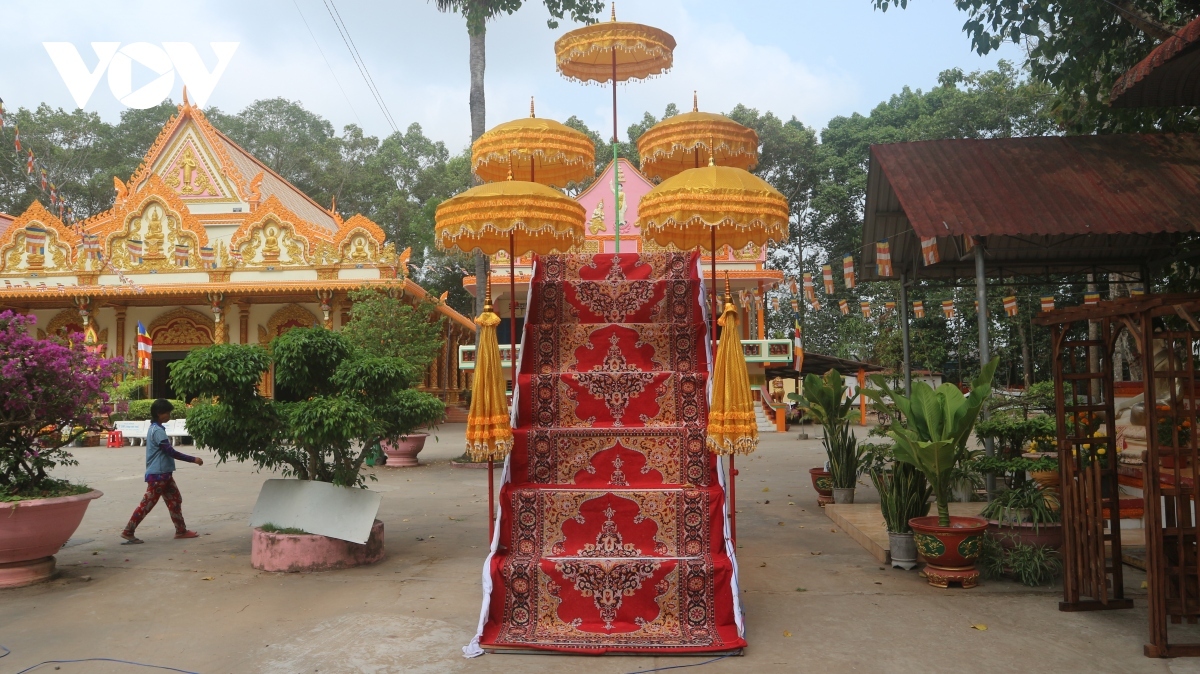 khmer people in southern region joyfully mark chol chnam thmay festival picture 3