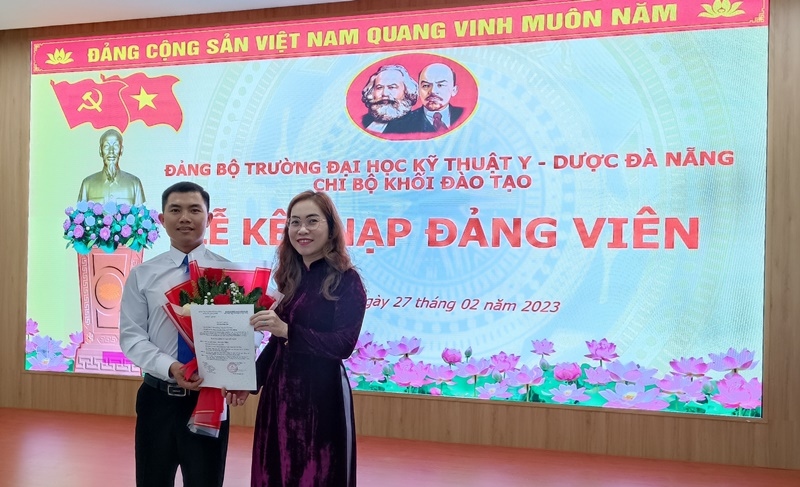 Da nang chu trong tao nguon phat trien dang vien trong nganh y te, giao duc hinh anh 4