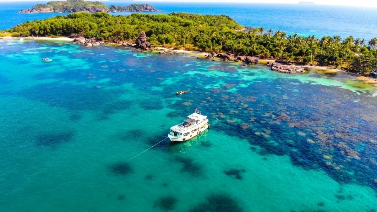 the travel reveals top 10 must-visit attractions in vietnam picture 1 the travel reveals top 10 must-visit attractions in vietnam picture 1