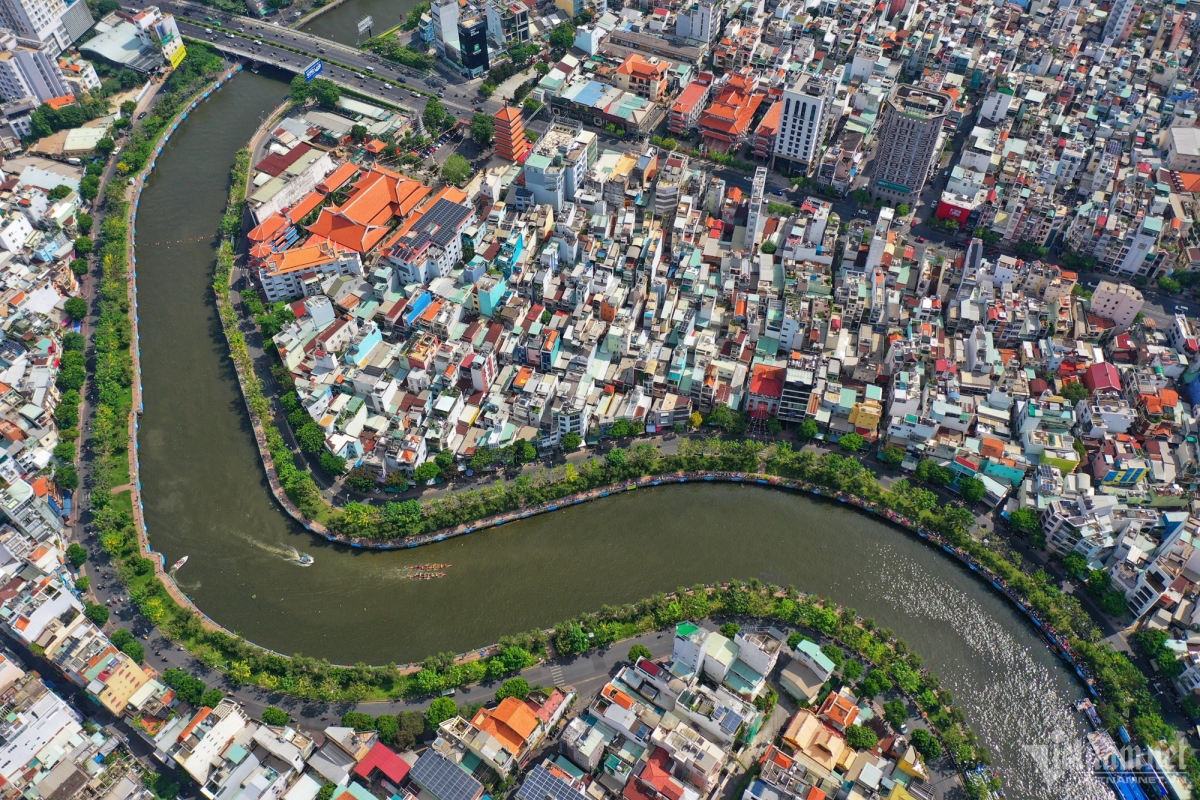 ho chi minh city hosts first khmer boat race festival picture 1 ho chi minh city hosts first khmer boat race festival picture 1