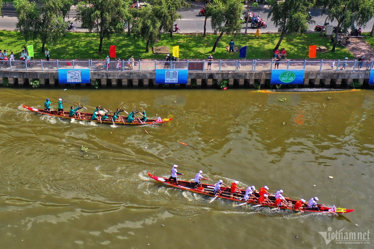 ho chi minh city hosts first khmer boat race festival picture 2