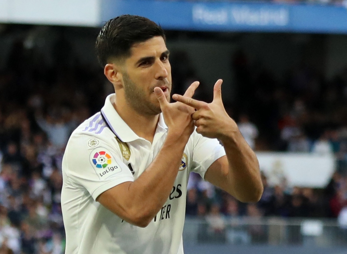 benzema lap hat-trick, real madrid danh tennis truoc valladolid hinh anh 8
