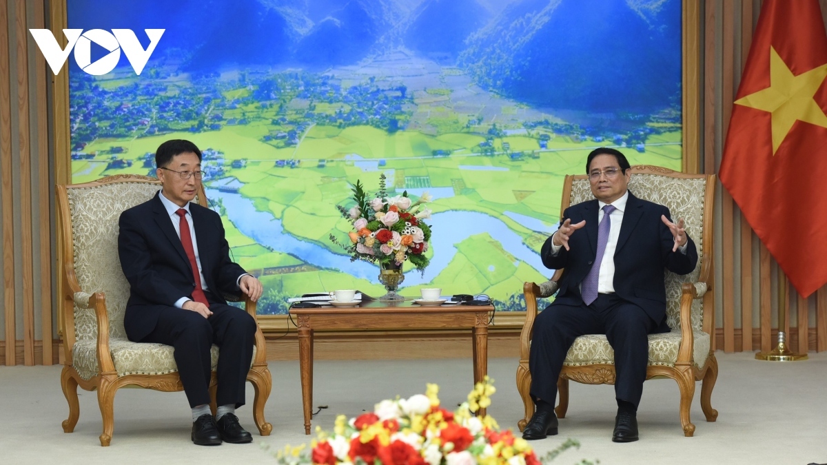 government chief hosts china s guangxi leader picture 1