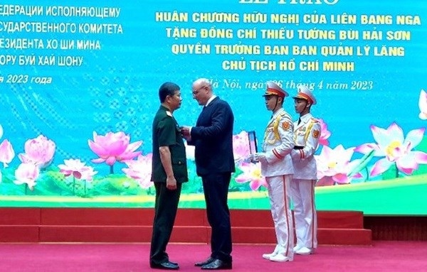 russia s friendship order bestowed on president ho chi minh mausoleum official picture 1