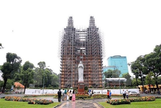 saigon notre-dame cathedral s crosses to be restored in belgium picture 1