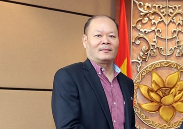 cuu Dai su viet nam tai angola vu ngoc minh bi cao buoc nhan 864 trieu dong hoi lo hinh anh 1