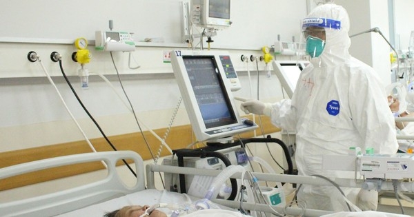 HCM City to activate COVID-19 treatment units amid infection rise