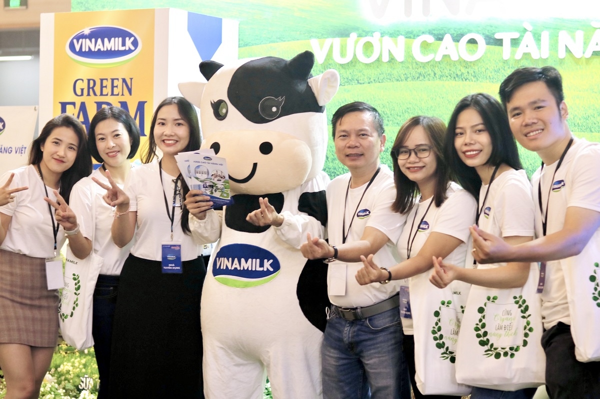 Vinamilk dẫn đầu Top100 Nhà tuyển dụng được yêu thích nhất năm 2022 của CareerBuilder