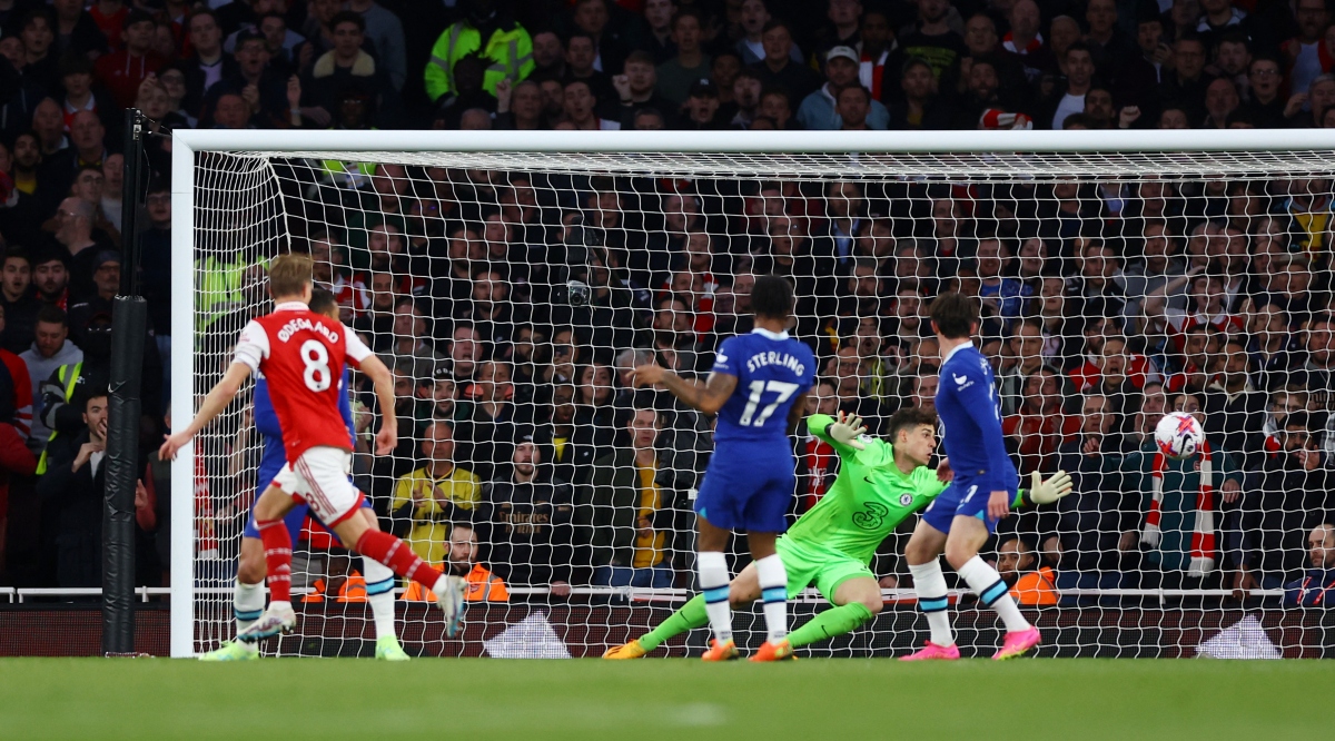 ket qua ngoai hang anh ngay 3 5 thang de chelsea, arsenal soan ngoi dau cua man city hinh anh 8