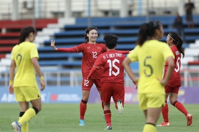vietnam beat malaysia in women s football at sea games picture 1