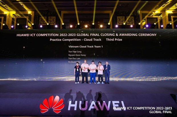 vietnamese team wins third prize at global final of huawei ict competition picture 1