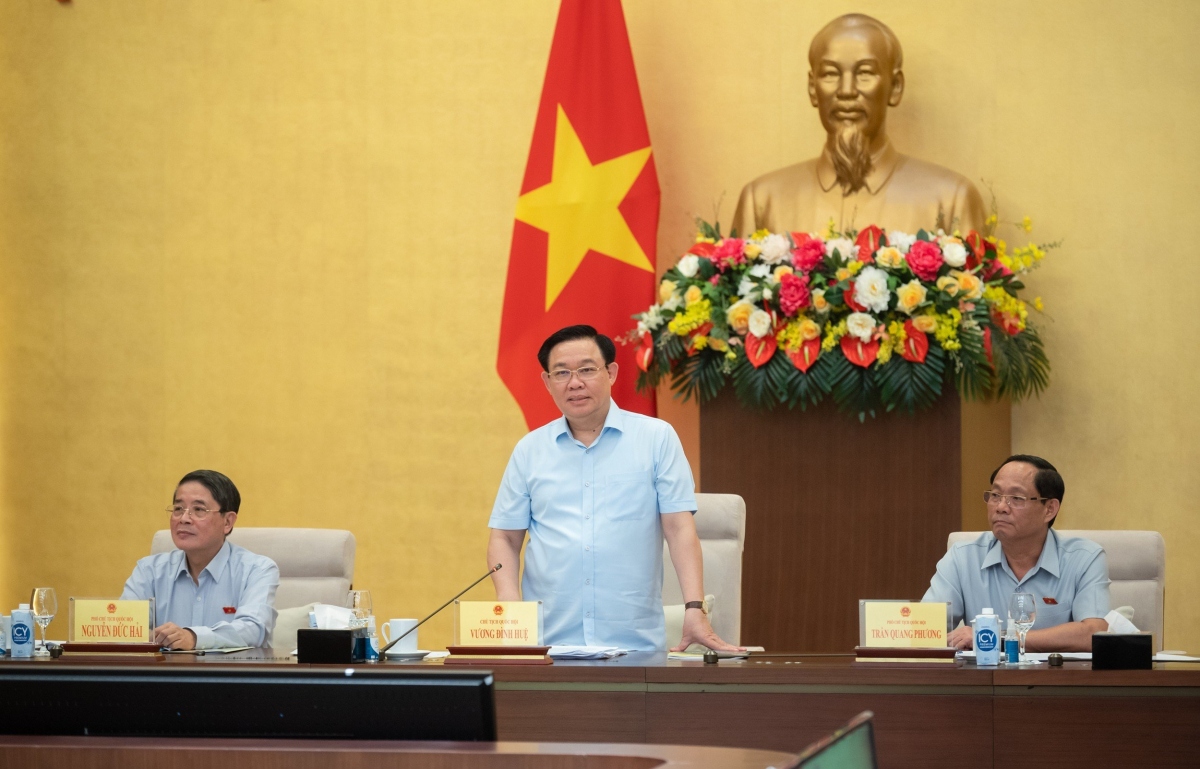 "Ý kiến của chuyên gia là chất liệu giúp Quốc hội nhìn nhận xem xét các báo cáo"