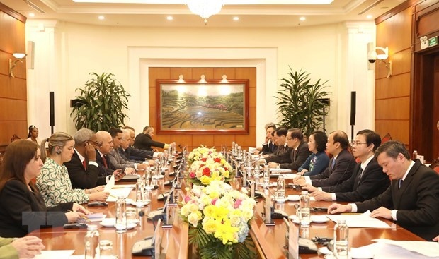 vietnamese, cuban party officials hold talks picture 1