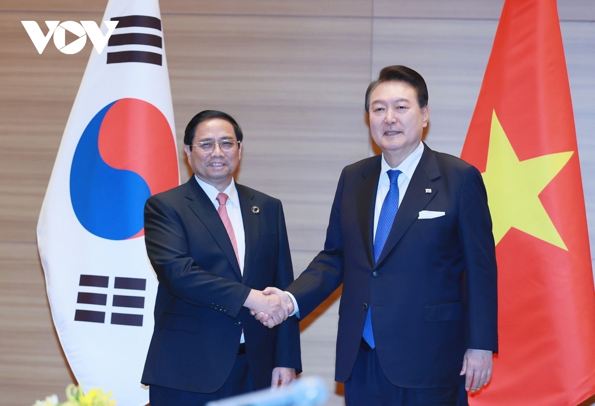 pm pham minh chinh meets rok president picture 1