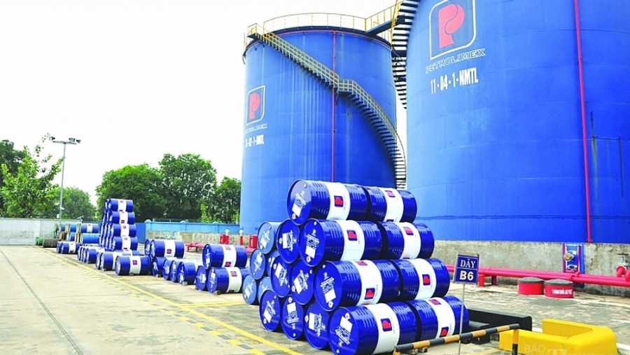 US$2.77 bln spent on petroleum imports in four months