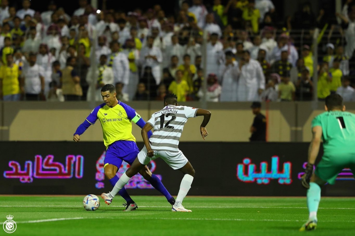 Kết quả bóng đá 17/5: Ronaldo tỏa sáng, Al Nassr giành 3 điểm quý giá